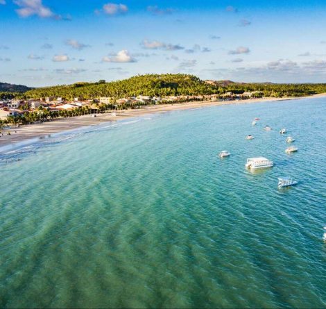 praia perto de um dos melhores resorts no Nordeste